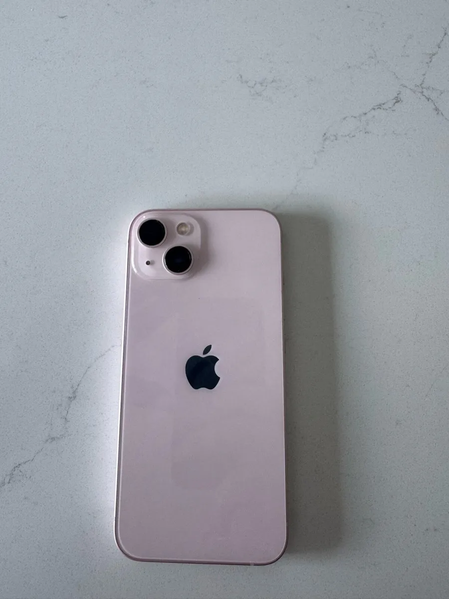 I Phone 13 - Image 3
