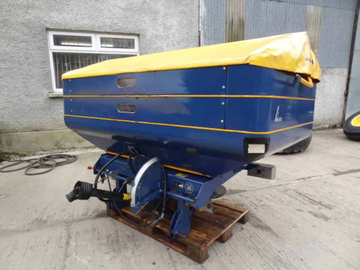 KRM Bogballe L1 Plus Fertiliser Spreader - Image 1
