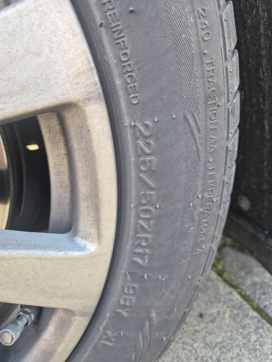 Jaguar alloys immaculate - Image 1