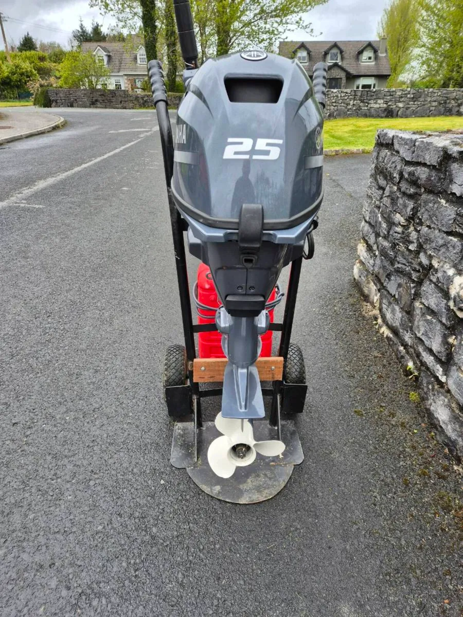 Yamaha 25 four stroke short shaft electric start - Image 2