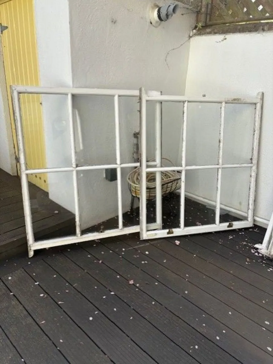 Sash Windows - Georgian House - Image 3