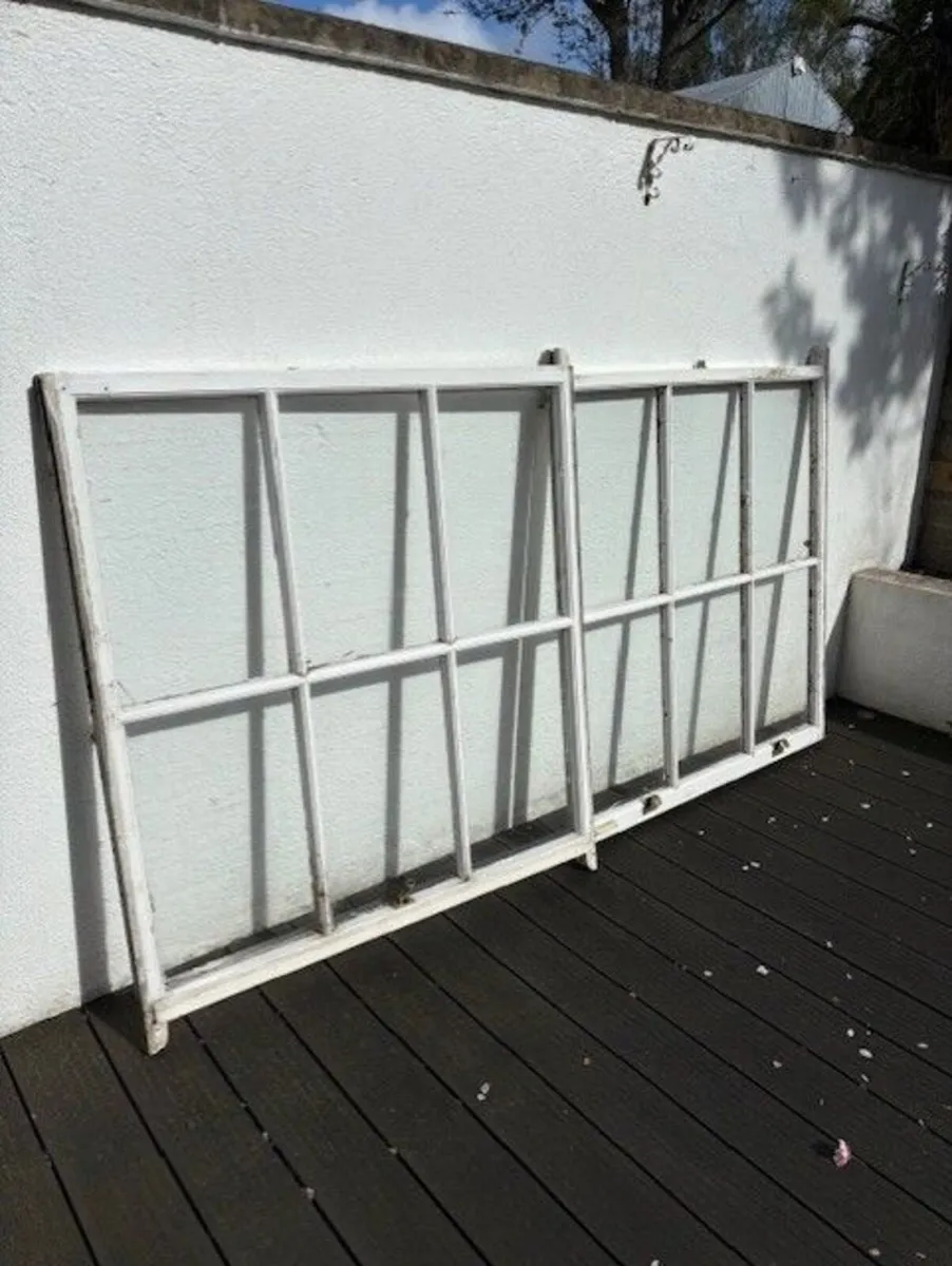 Sash Windows - Georgian House - Image 1