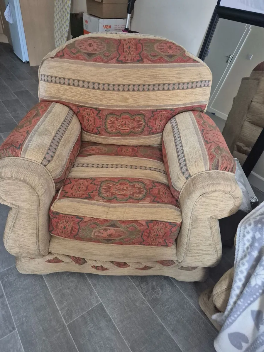 Suite of Furniture - Image 2