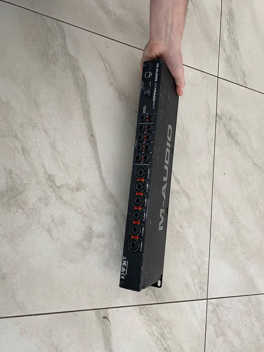 M-audio M-Track Eight 8-channel audio collector - Image 1