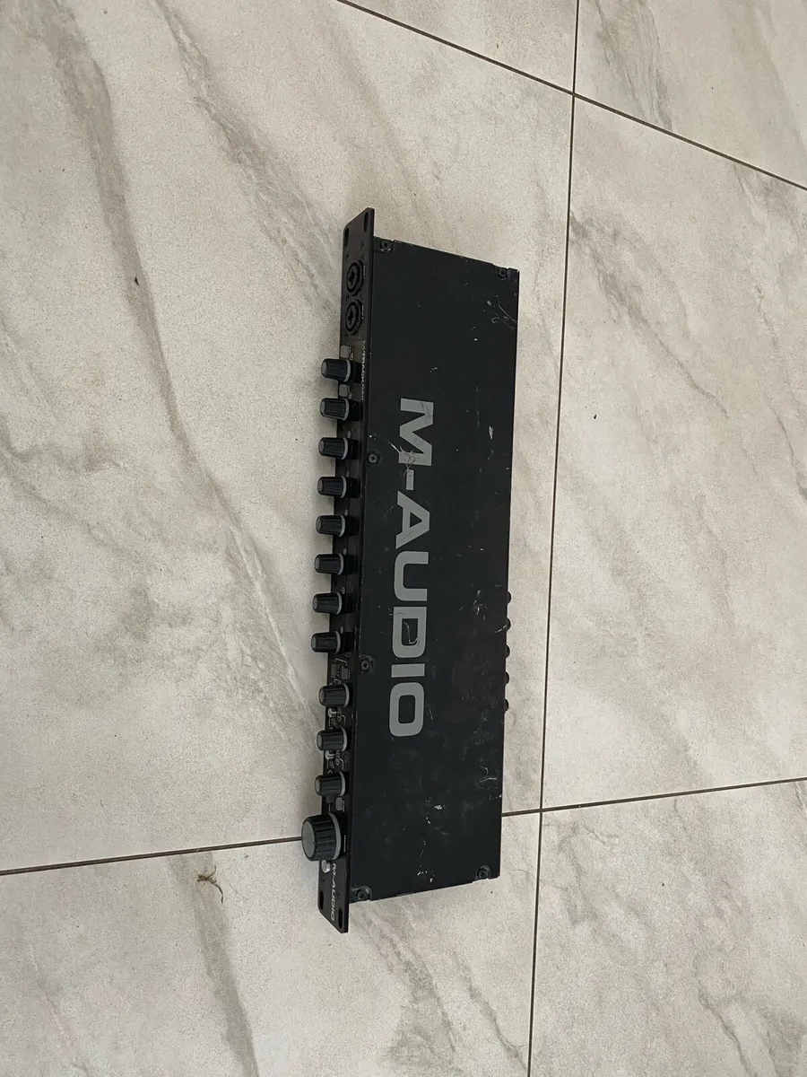 M-audio M-Track Eight 8-channel audio collector - Image 3