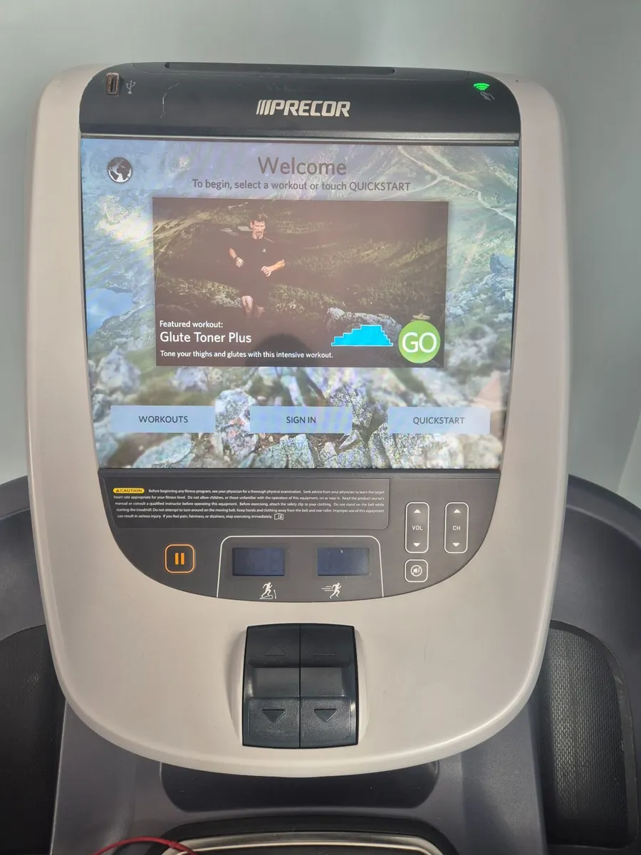 Commercial treadmill Precor TRM885 - Image 4