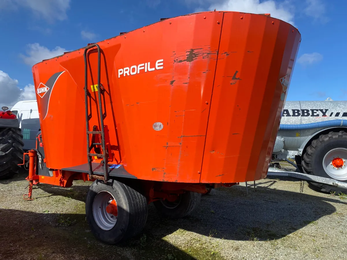 Kuhn 1470 Twin Tub Diet Feeder 2014 - Image 2