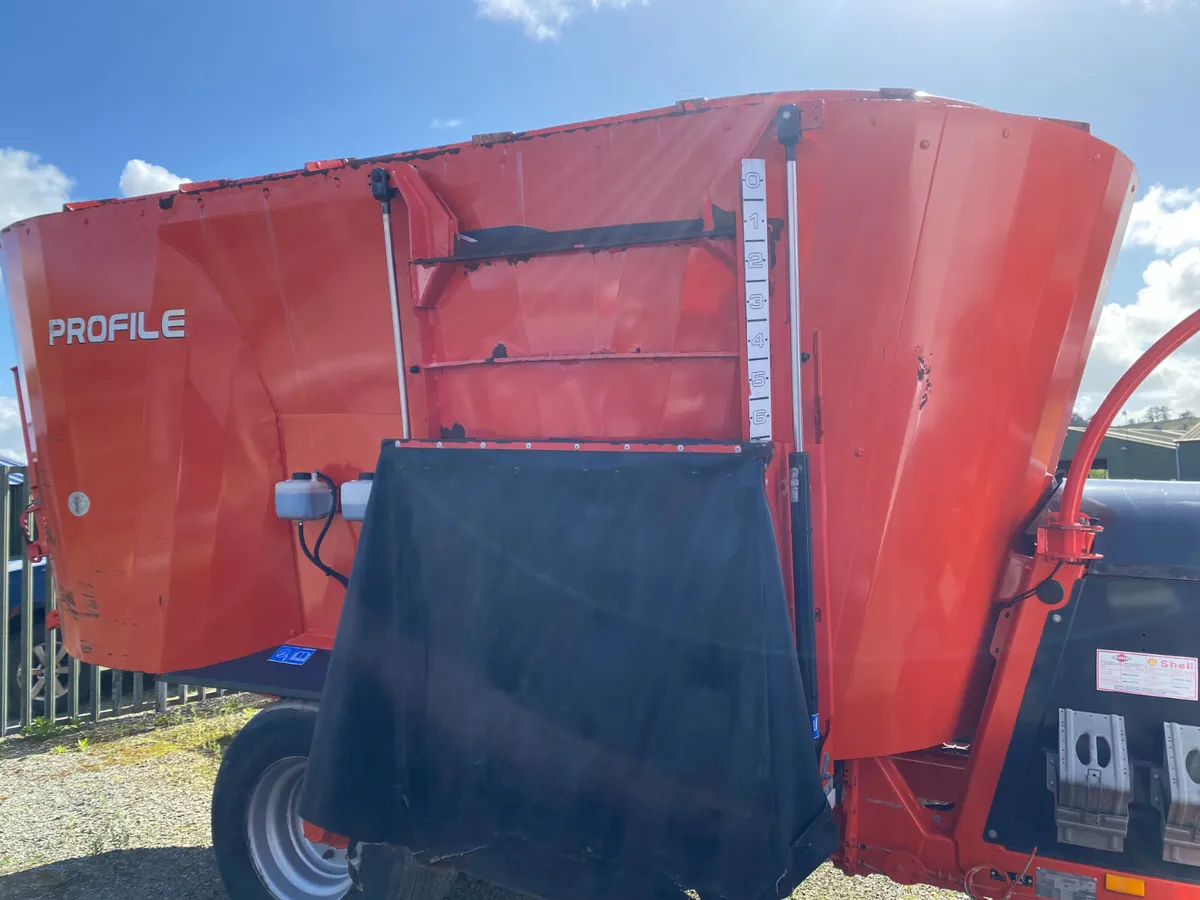 Kuhn 1470 Twin Tub Diet Feeder 2014 - Image 4