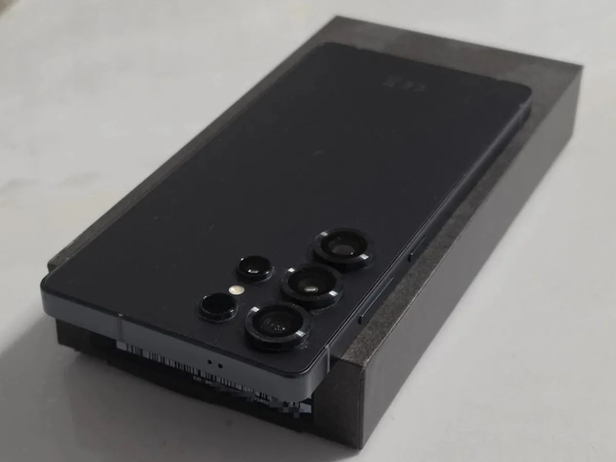 Samsung S25 Ultra Titanium Black 512GB Sim Free Samsung Warranty Irish-UK Model Boxed Open to Swap or Trade - Image 1