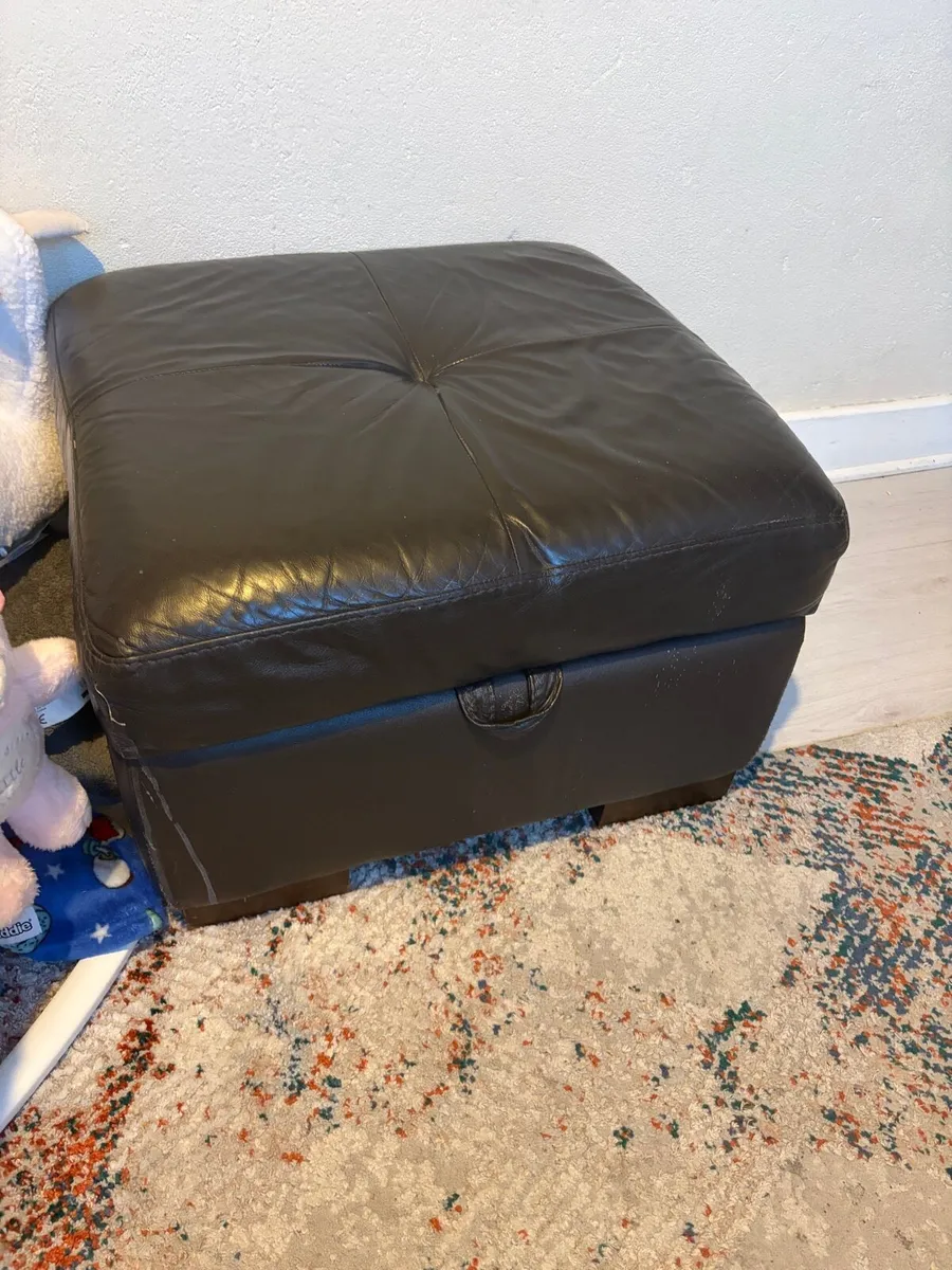 2 seater couch - Image 4