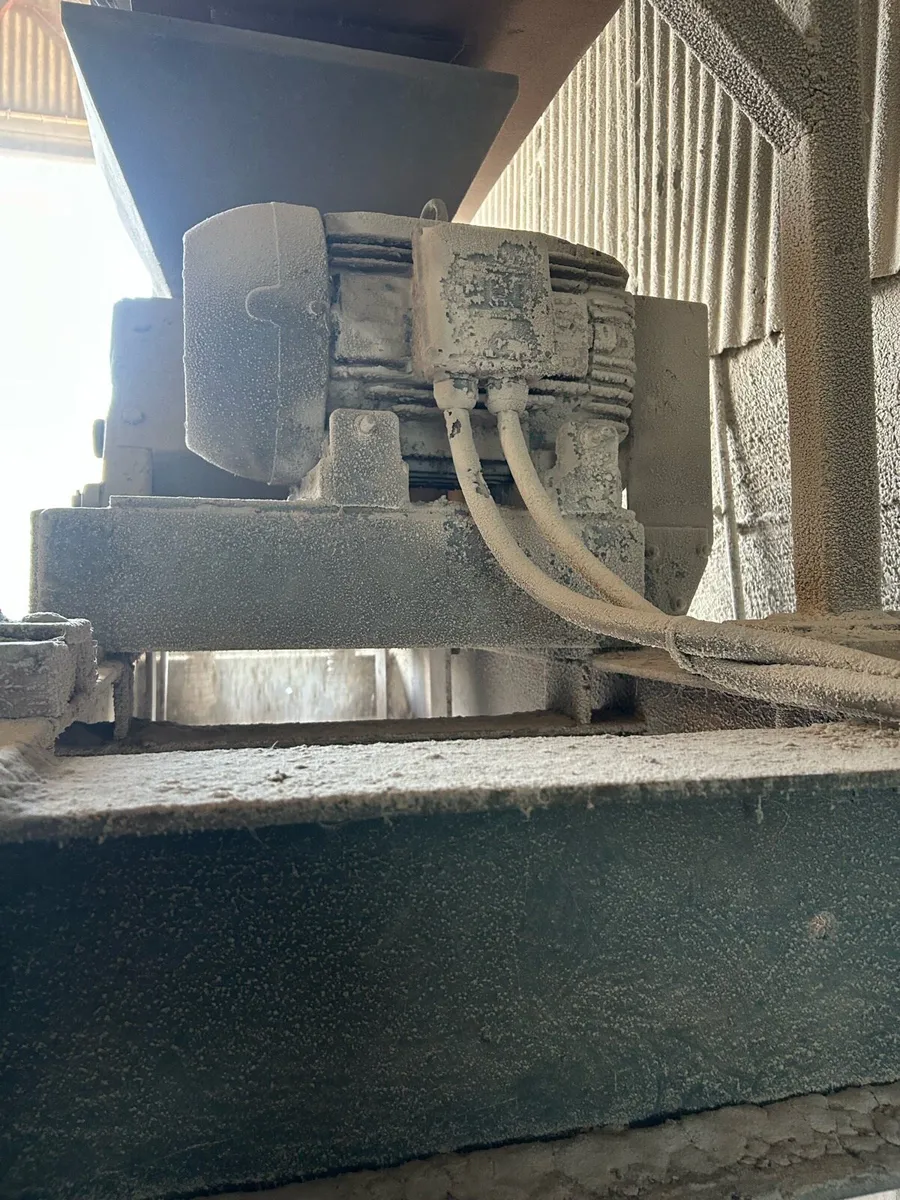 Grain mill - Image 2