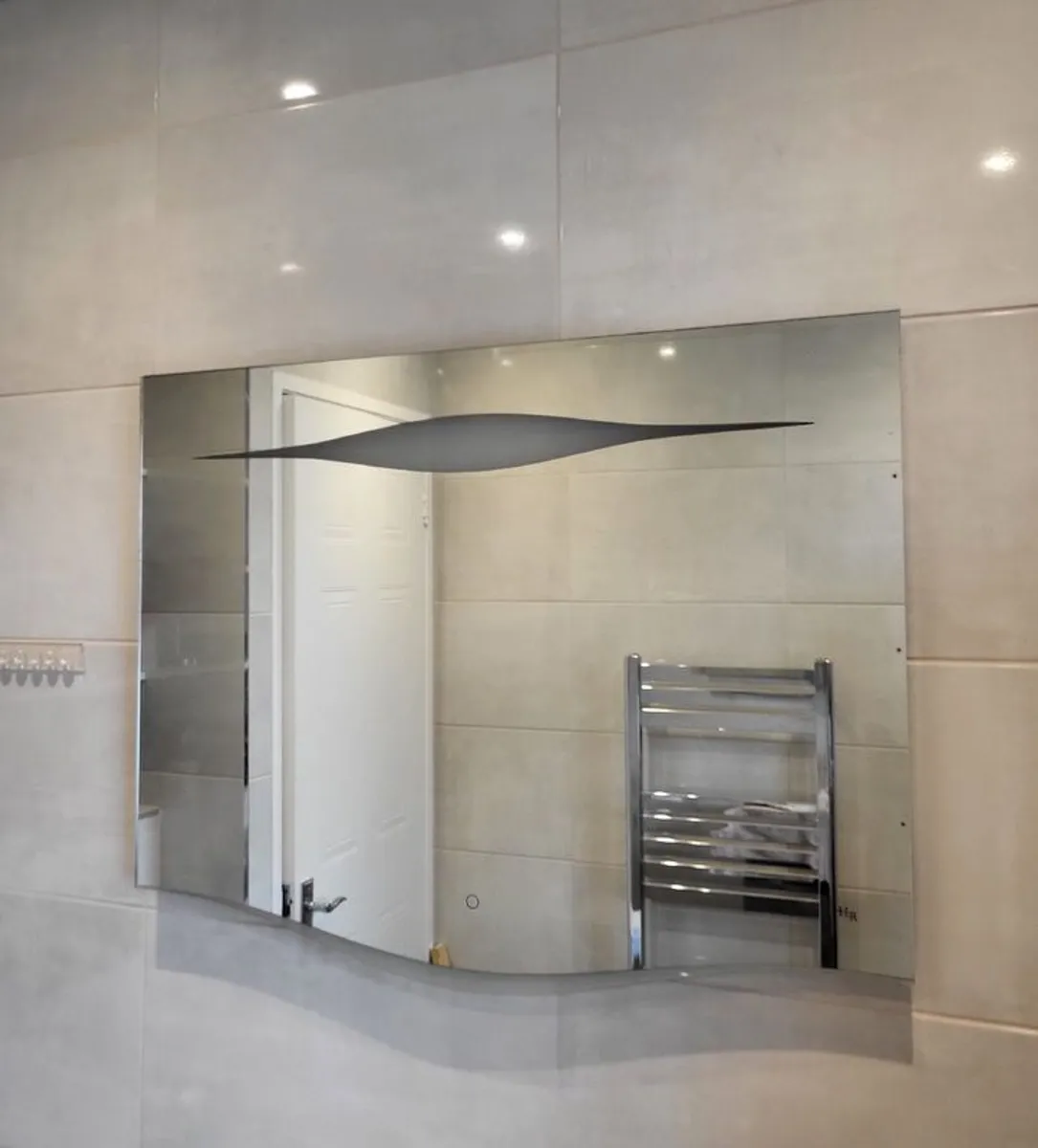 Bathroom mirror - Image 1
