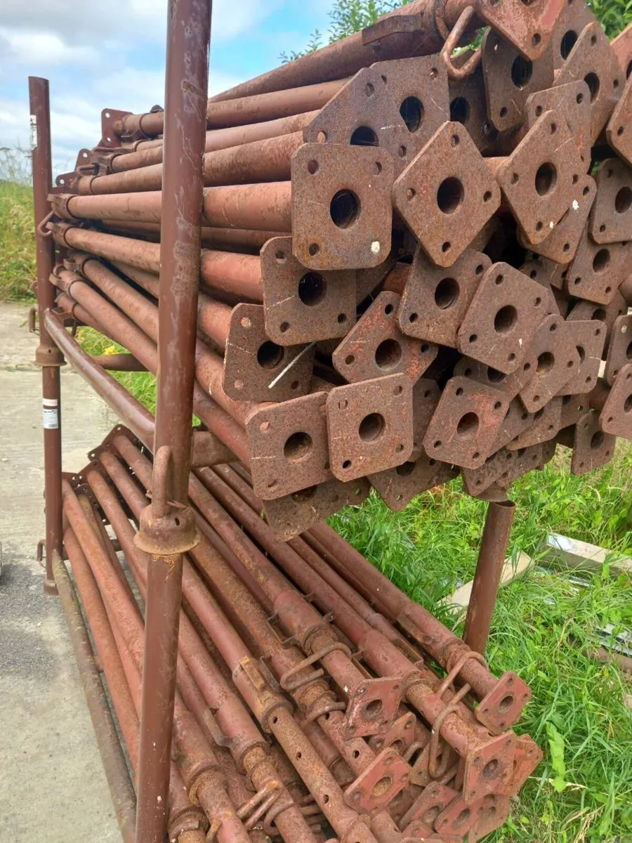 Acrows for hire 2euro p/week each - Image 2