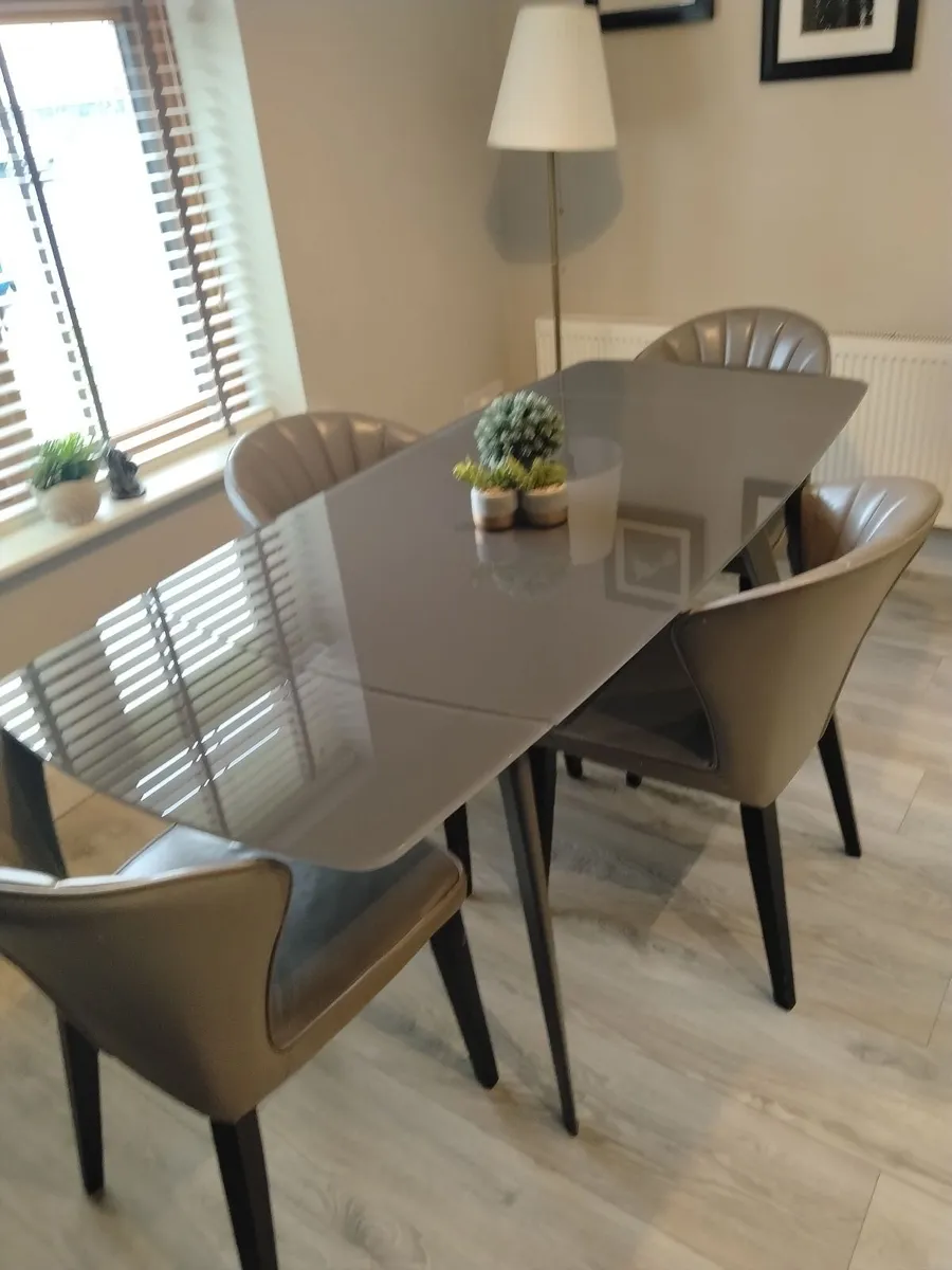 Dining table and four chairs - Image 2