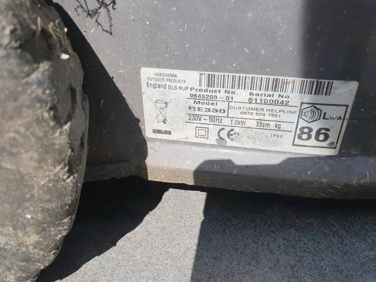 Flymo Lawnmower + Free strimmer - Image 2