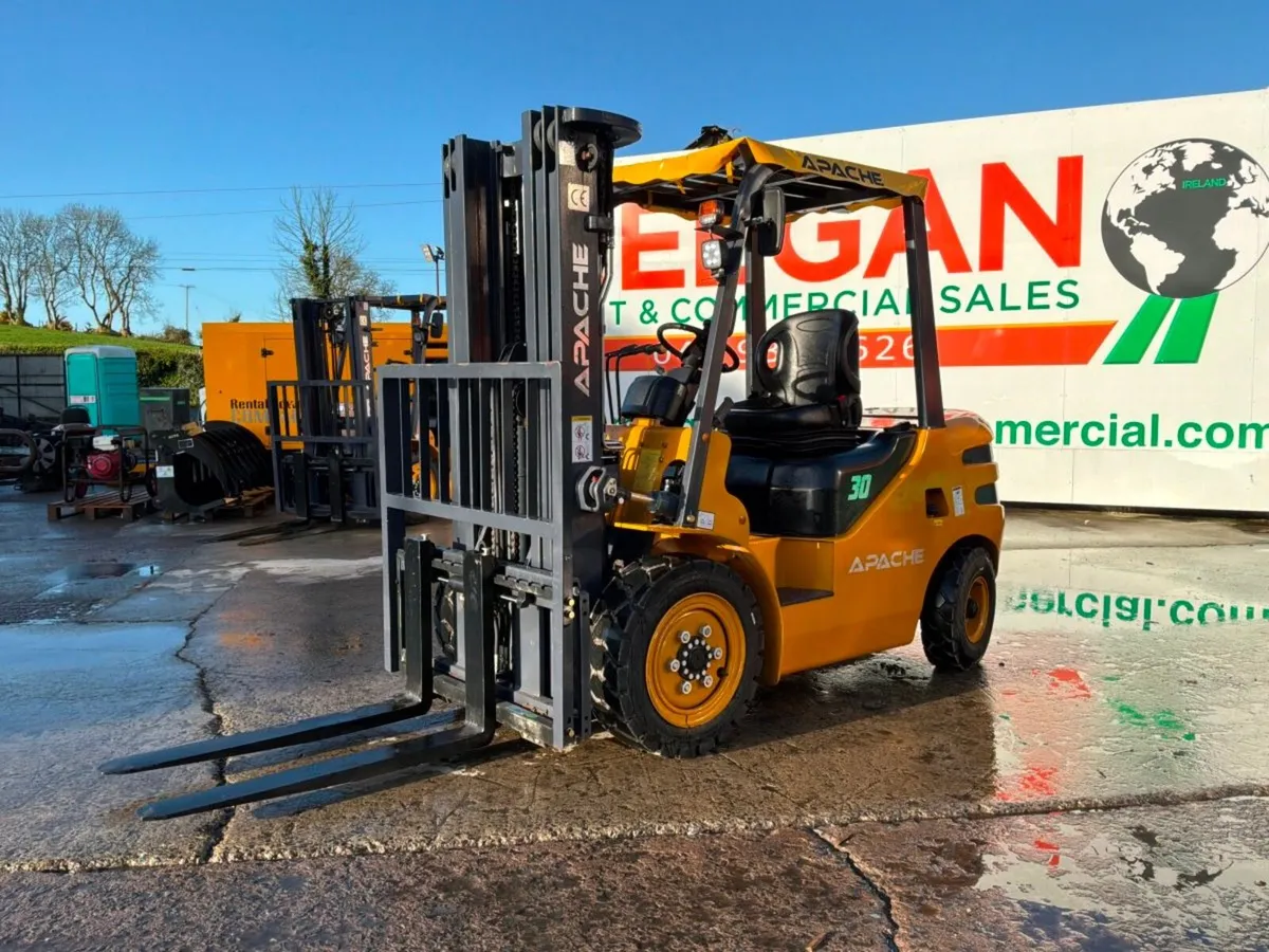 2026 NEW APACHE  3 TON FORKLIFT....3 STAGE. - Image 1