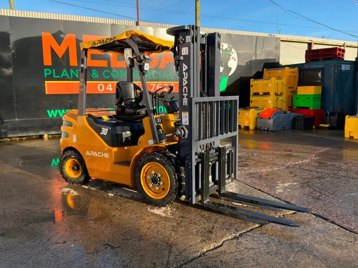 2026 NEW APACHE  3 TON FORKLIFT....3 STAGE. - Image 3