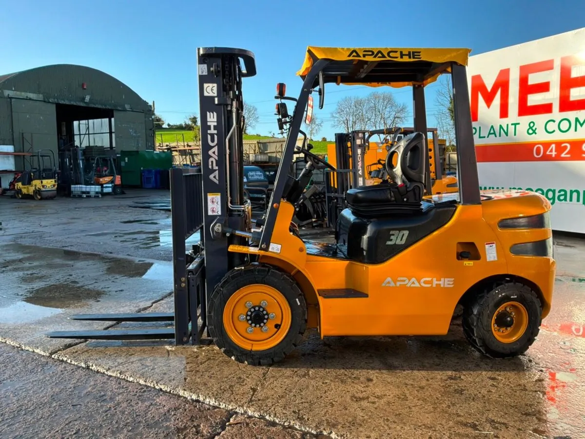 2026 NEW APACHE  3 TON FORKLIFT....3 STAGE. - Image 4