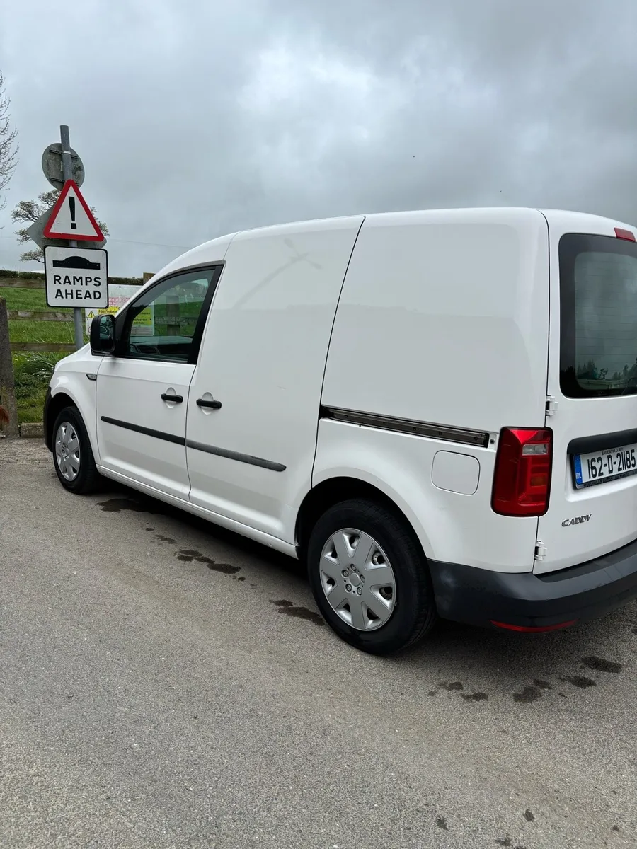 VW Caddy - Image 4