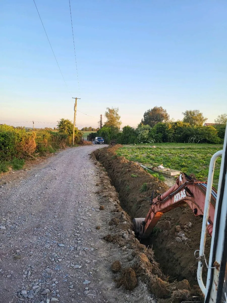 Mini digger - Image 3