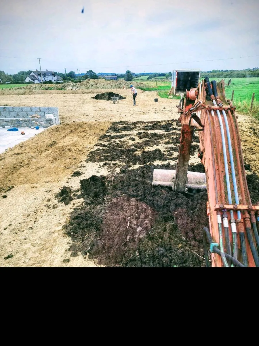 Mini digger - Image 4