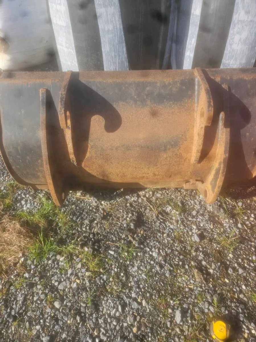 Jcb 2cx bucket - Image 3