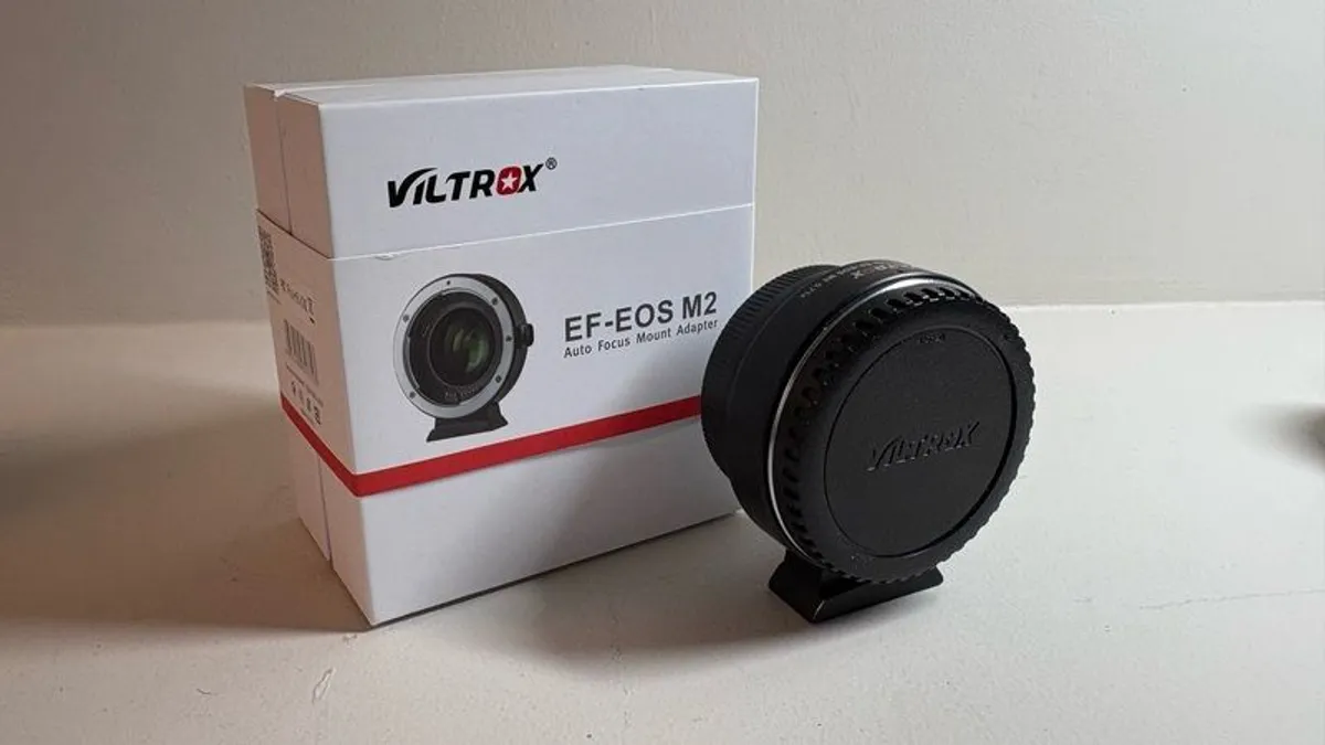 Canon EOS M50 Kit + 22mm Lens + Viltrox Adapter + Extras - Image 3