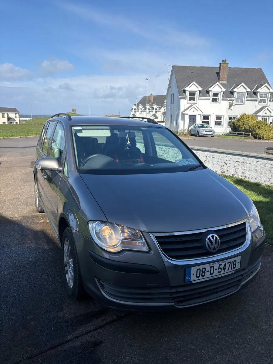 Volkswagen Touran 2008 - Image 1