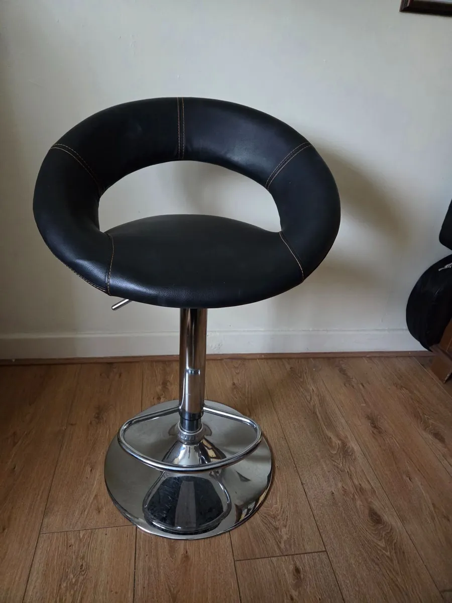 Breakfast Bar Stool - Image 2