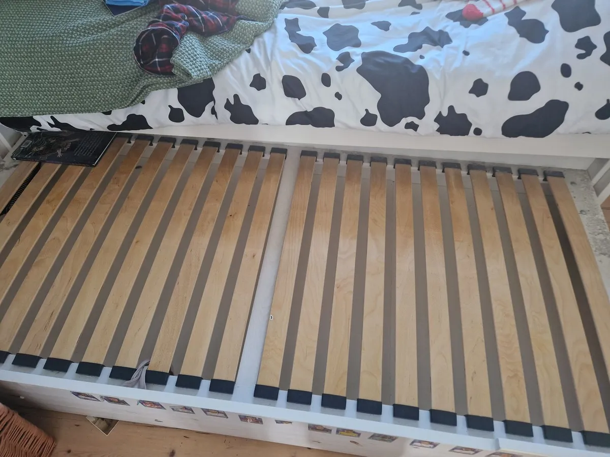 Single bed - Image 4