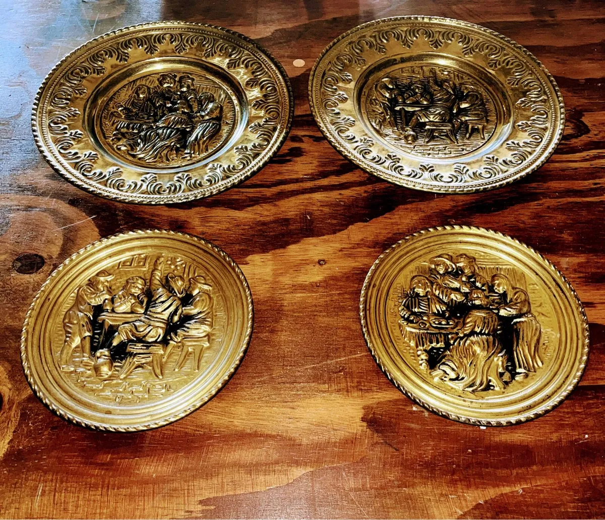 1960s set of 4 brass wall plates - Image 1