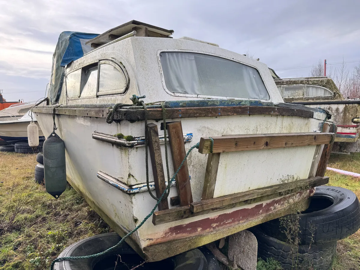 UNRESERVED ELYSIAN 27 CRUISER BOAT FOR AUCTION - Image 2