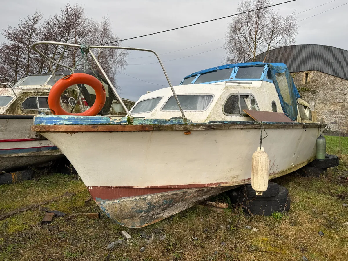 UNRESERVED ELYSIAN 27 CRUISER BOAT FOR AUCTION - Image 1