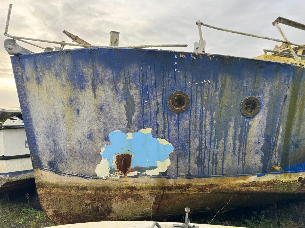 WW2 HERTIGAE REFUELLER BOAT FOR AUCTION - Image 2