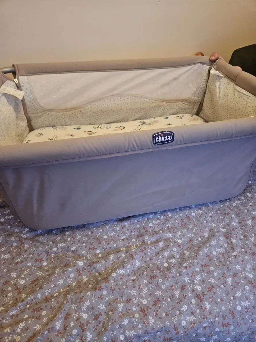 Babylo next to me Crib - Image 3