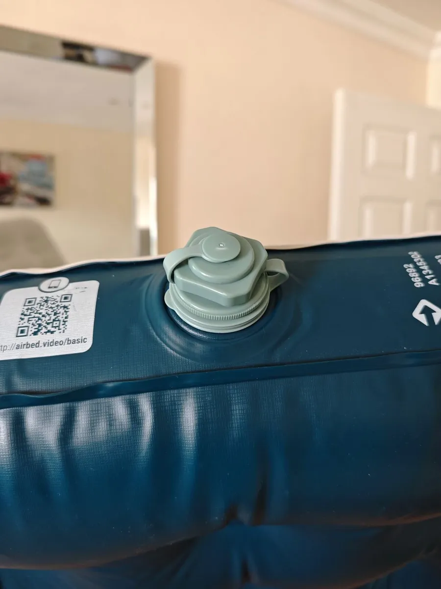 Quechua Air Basic 70 Airbed + Electric Pump - Image 3