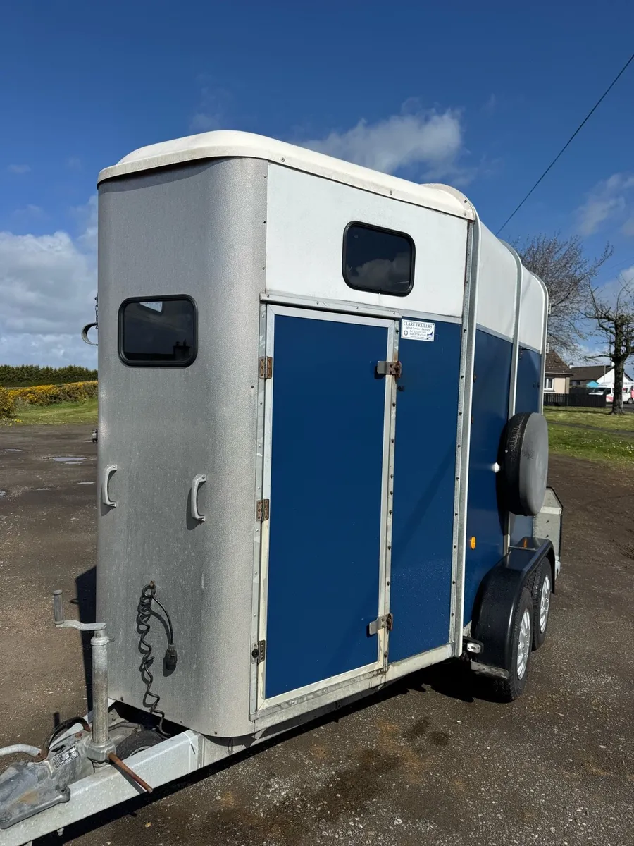 Ifor Williams HB 505 Horse Box - Image 2