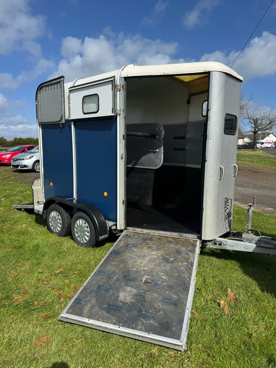 Ifor Williams HB 505 Horse Box - Image 3