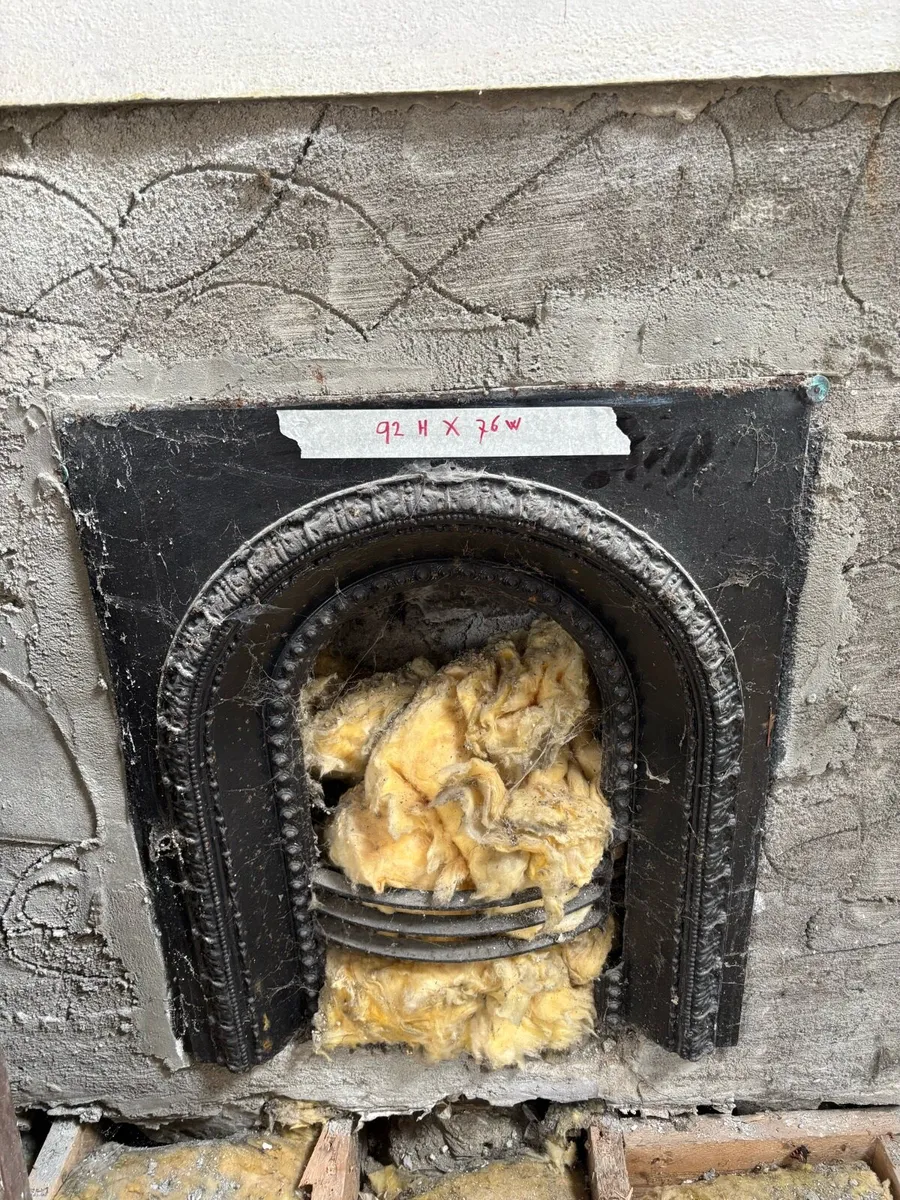 Fireplace cast iron - Image 1