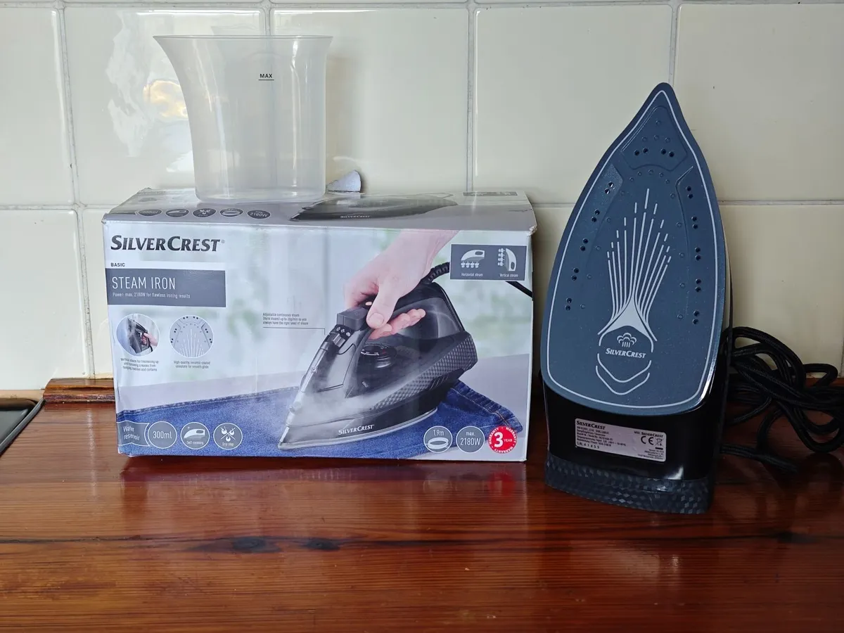 SilverCrest Steam Iron - Image 1
