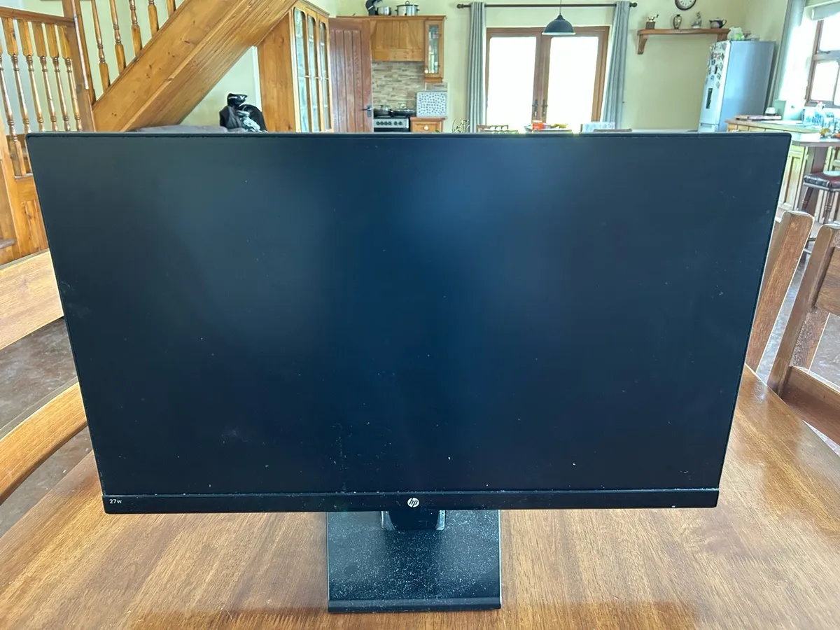 HP 27 inch HD monitor