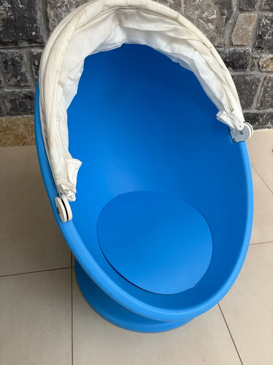 IKEA kids swivel egg chair - light blue - Image 1