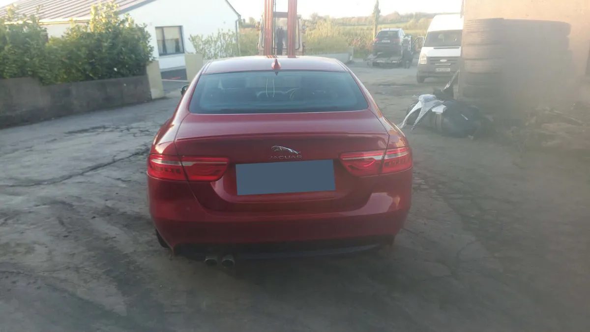 2018 Jaguar Xe 2.0 Diesel For Breaking! - Image 3
