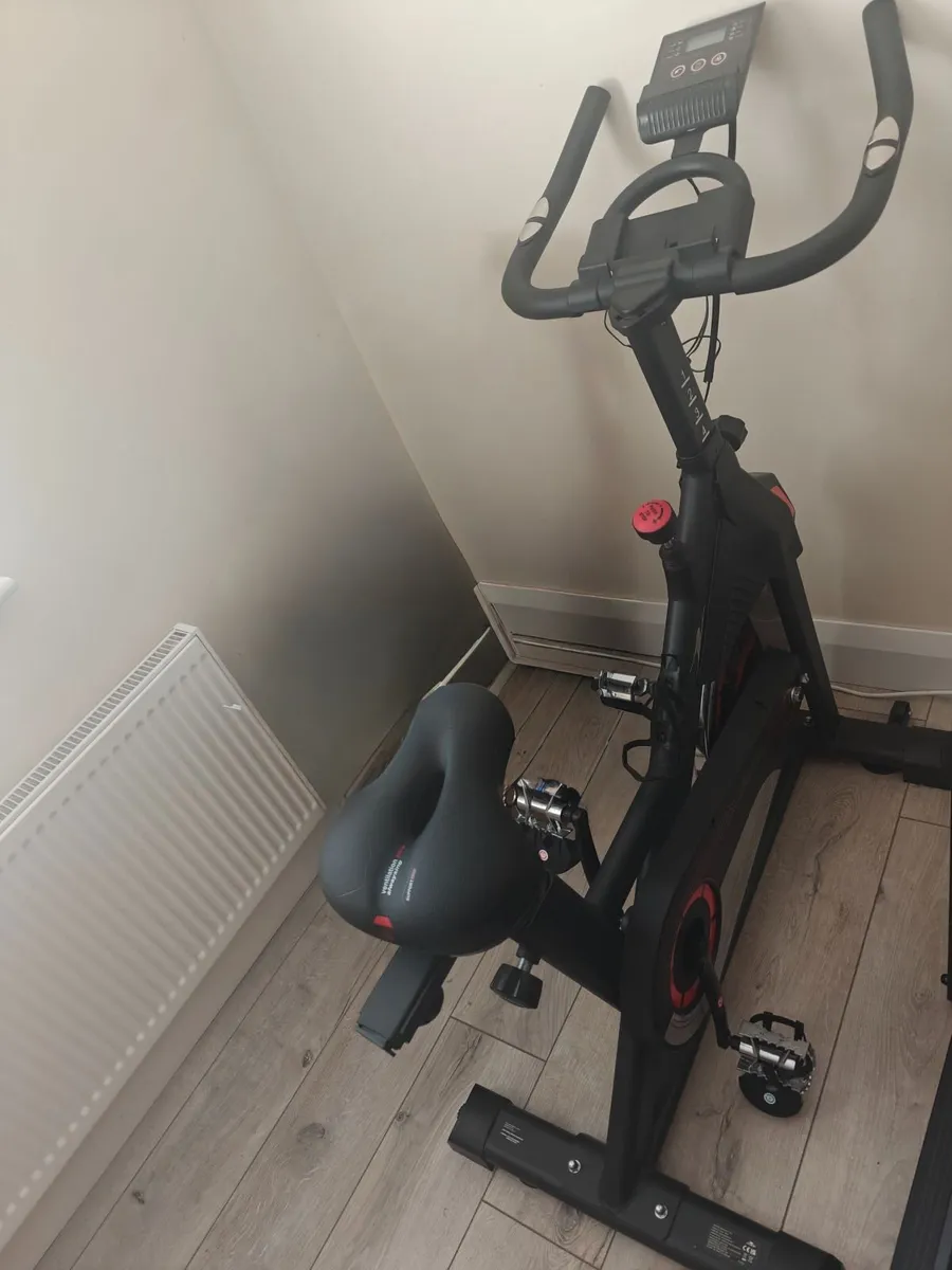 exercise bike - Image 2