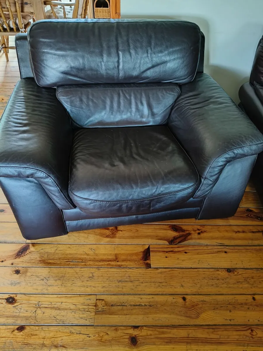 Leather armchair - Image 1