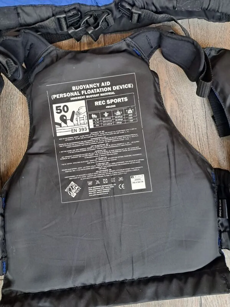 Buoyancy aids - Image 2