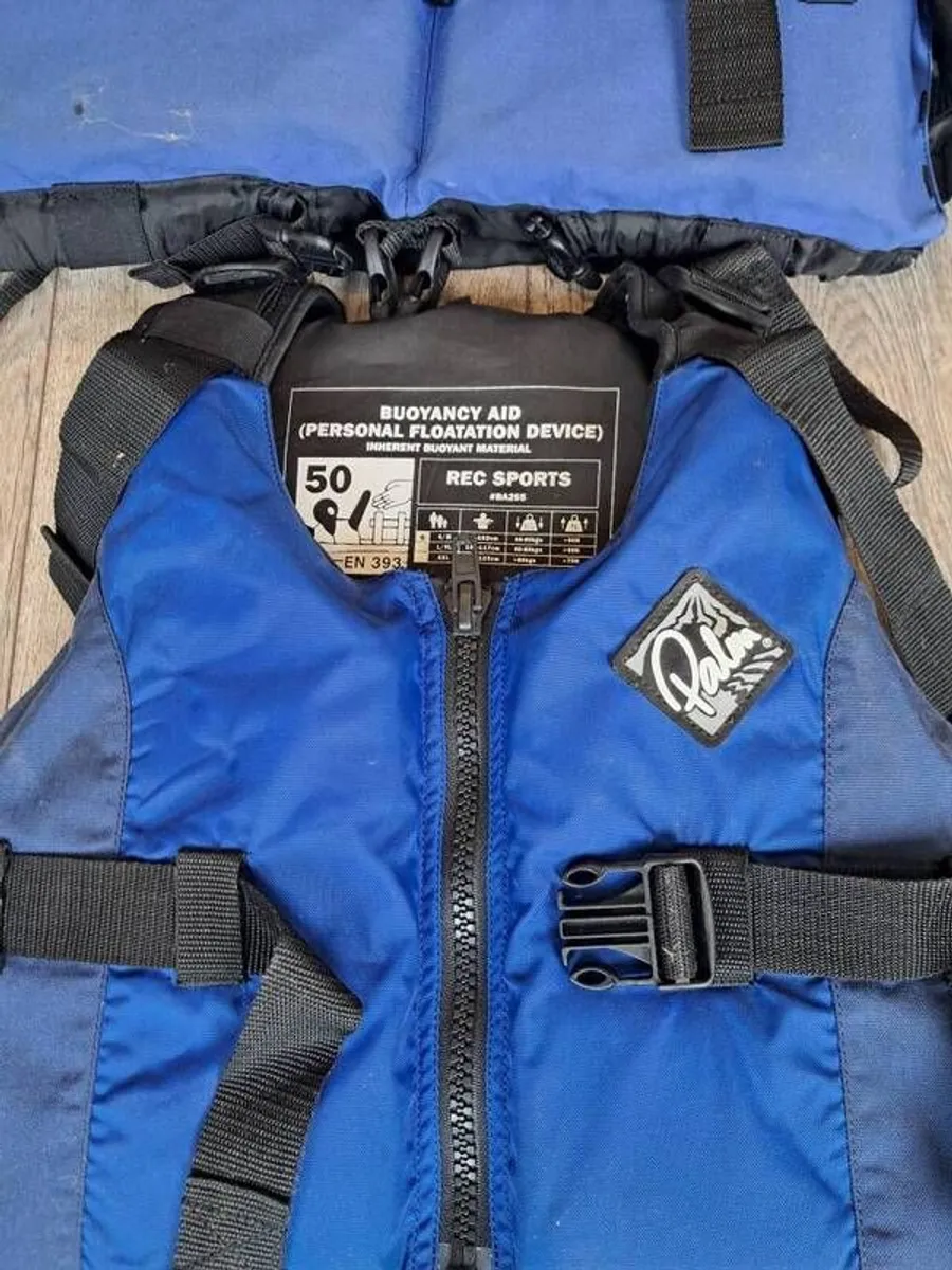 Buoyancy aids - Image 3