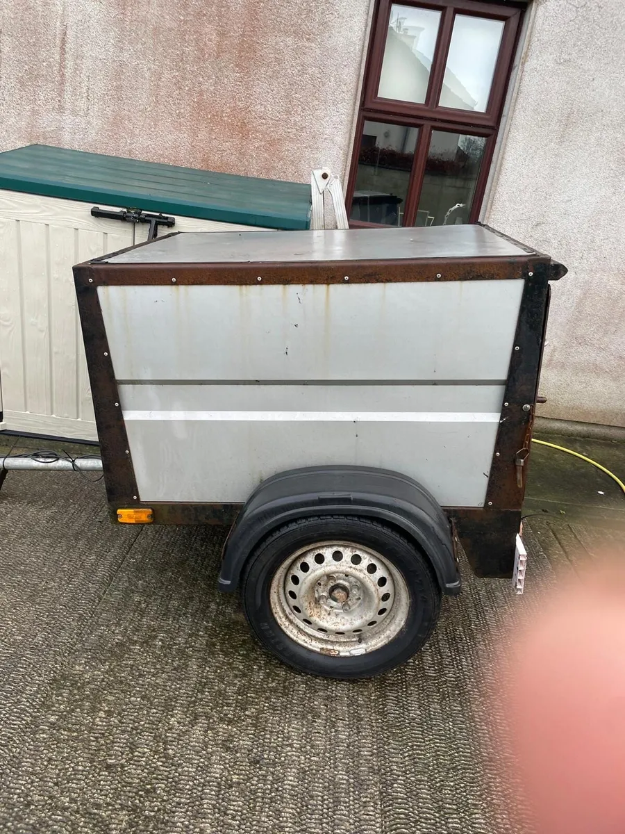 Dog Trailer - Image 1