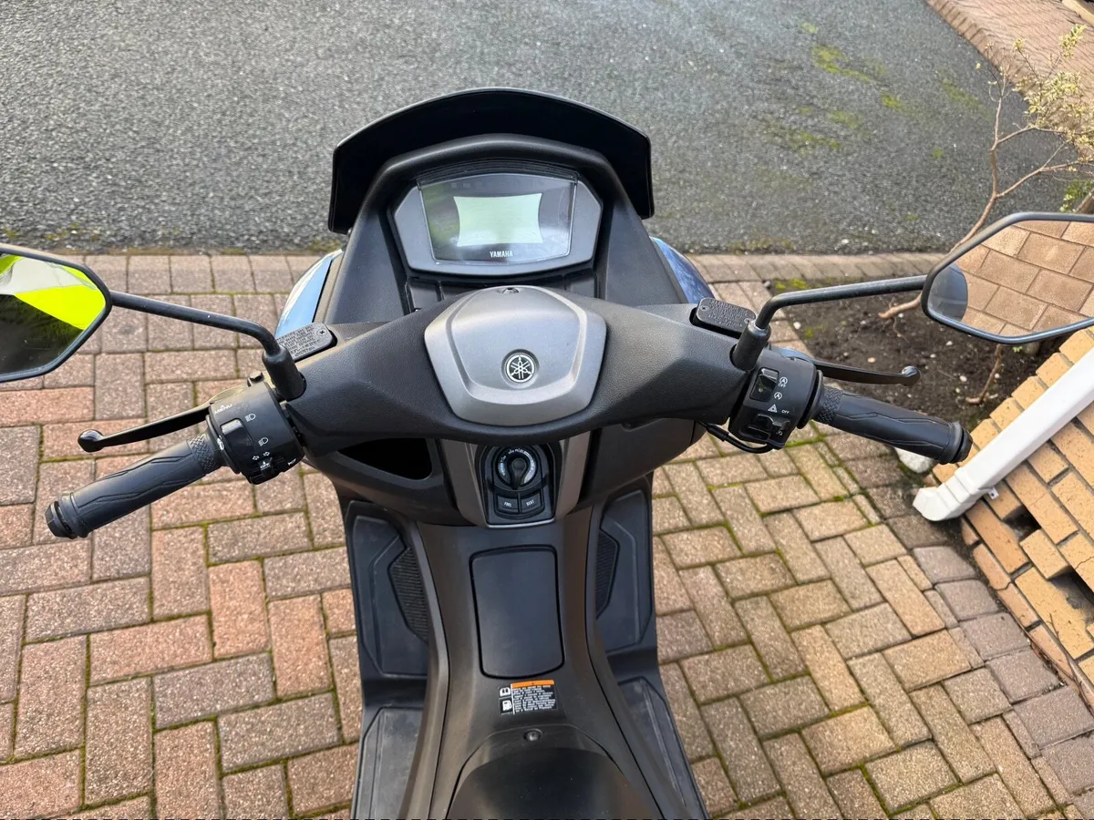 YAMAHA NMAX 2024 - Image 3