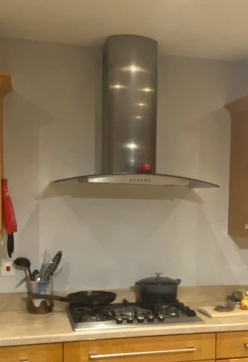 Kitchen Extractor Hood 90cm wide - Image 1